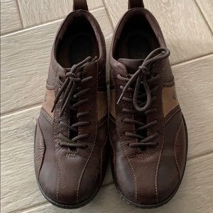 Absolutely Gorgeous Born shoe!